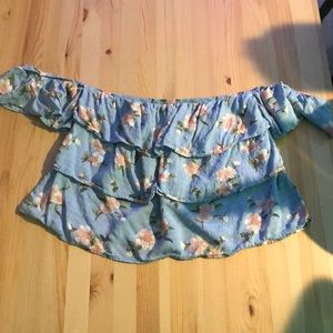 Size small American eagle floral off the shoulder
